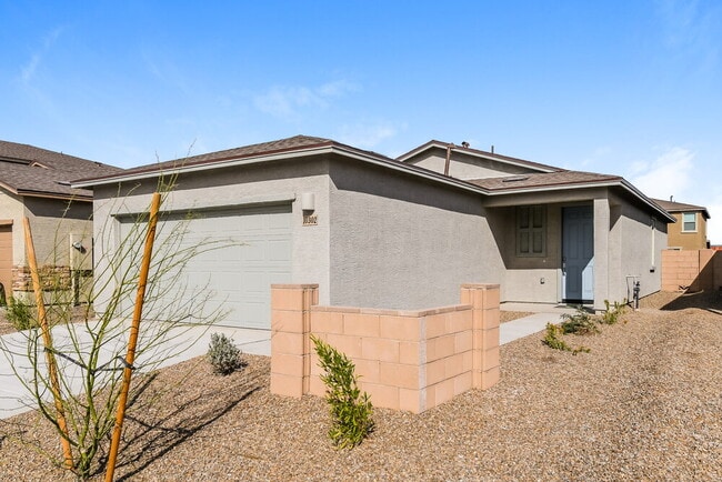 Building Photo - 10302 W Sumullen St