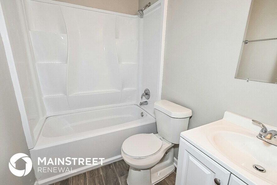 Building Photo - 886 Valley Springs Dr