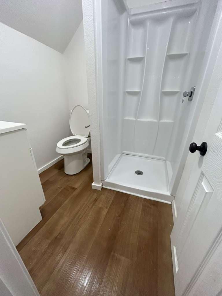 Building Photo - 426 N Clements St