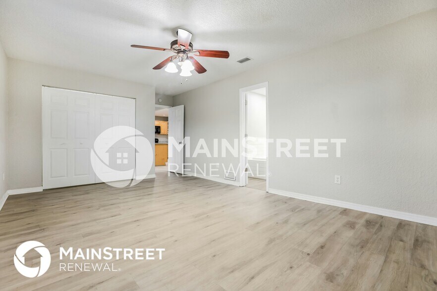 Building Photo - 382 Sunnyside Dr