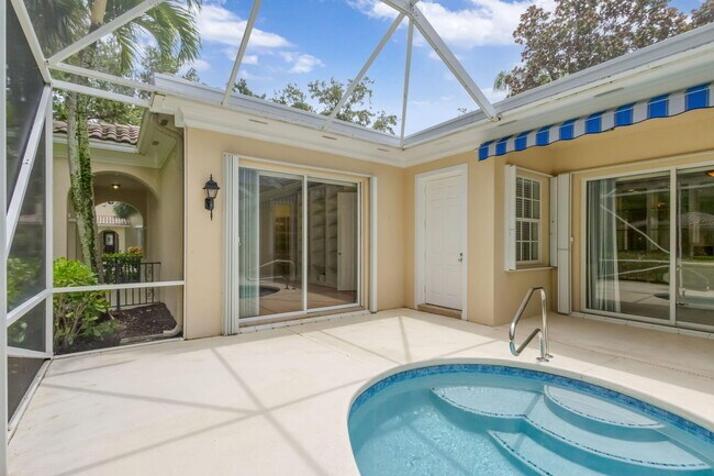 Building Photo - 121 Savona Dr