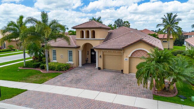 Building Photo - 885 SW Grand Reserves Blvd