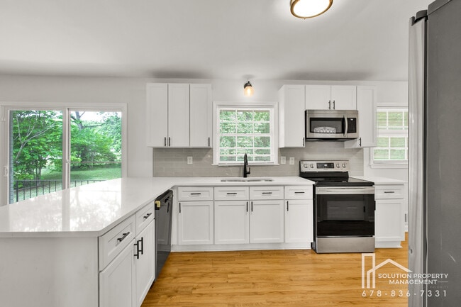 Building Photo - 1870 Gherry Dr