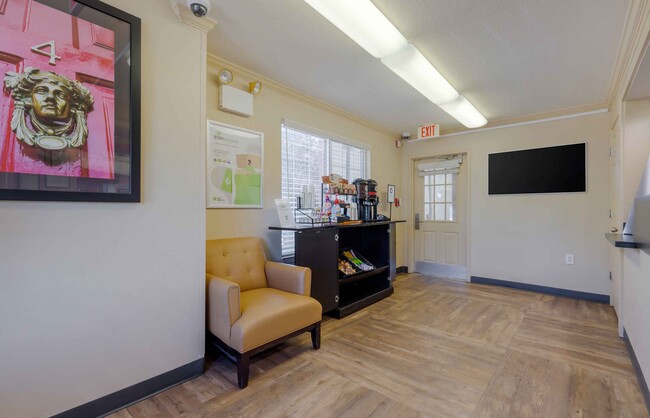 Building Photo - Furnished Studio-Washington, D.C. - Fairfa...