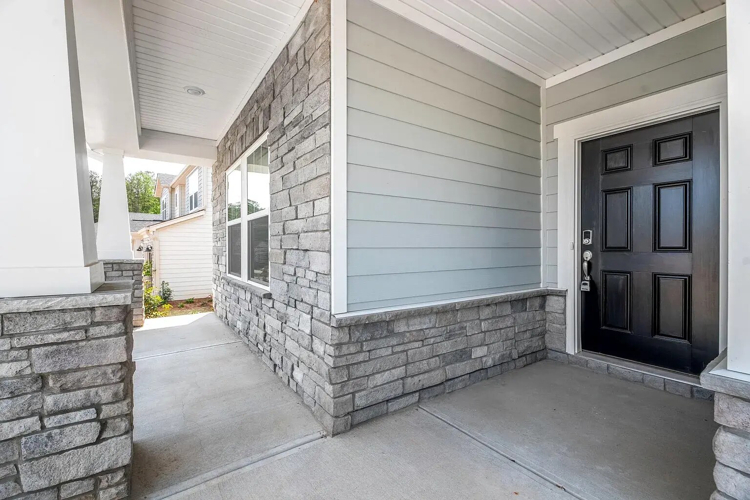 Front Covered Porch/Entry - 912 Rachel Anne Dr