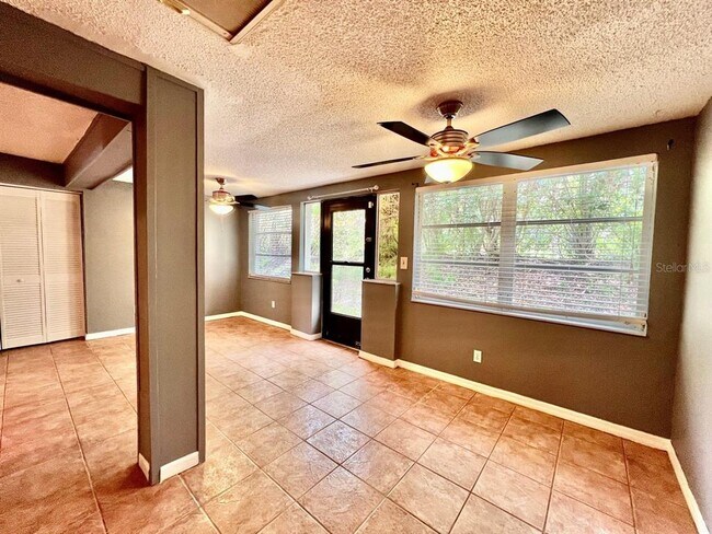 Building Photo - 1217 McMullen Booth Rd