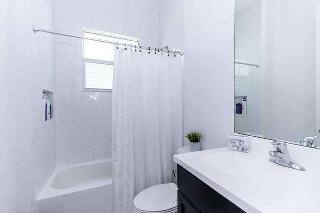 Building Photo - 15210 Seaglass Terrace Ln