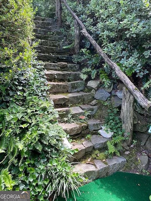 Building Photo - 302 Hascall Rd NW