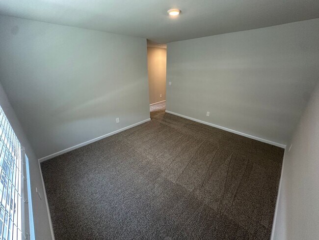 Building Photo - 206 Hazel Ln