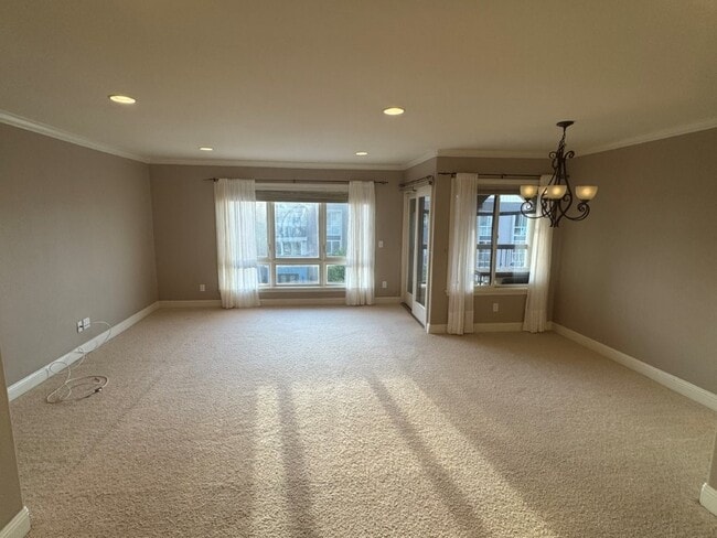 Building Photo - 7411 Herschel Ave