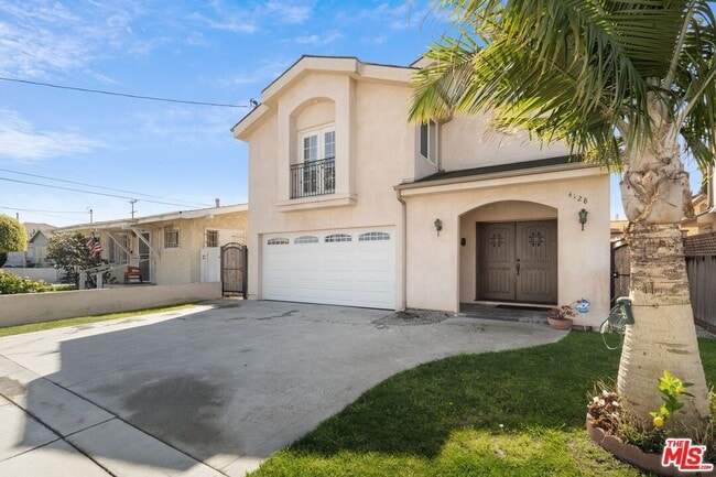 Building Photo - 4128 W 122nd St