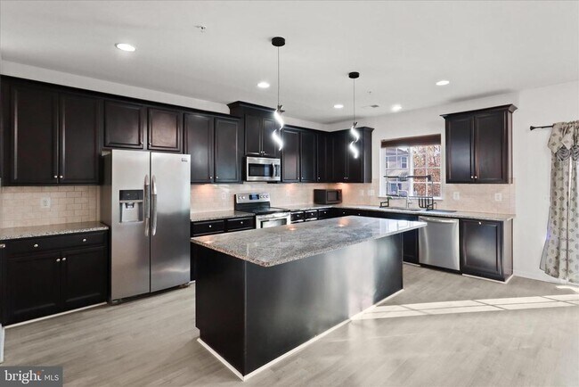 Building Photo - 14766 Malloy Ct