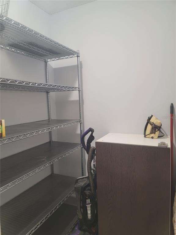 Building Photo - 4215 E Bay Dr