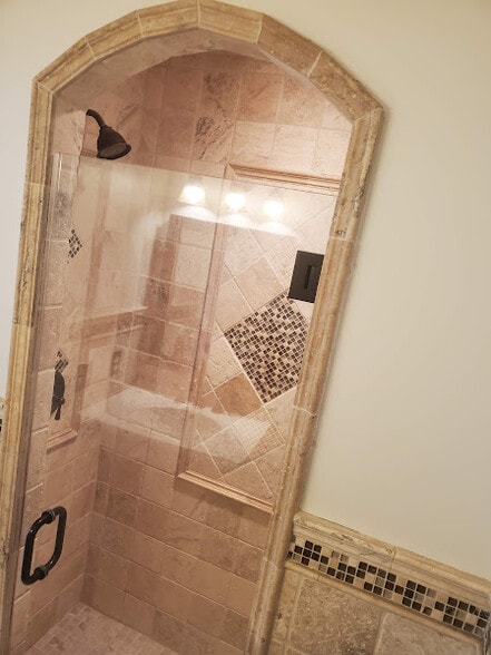 Building Photo - 2 Ginger Dr