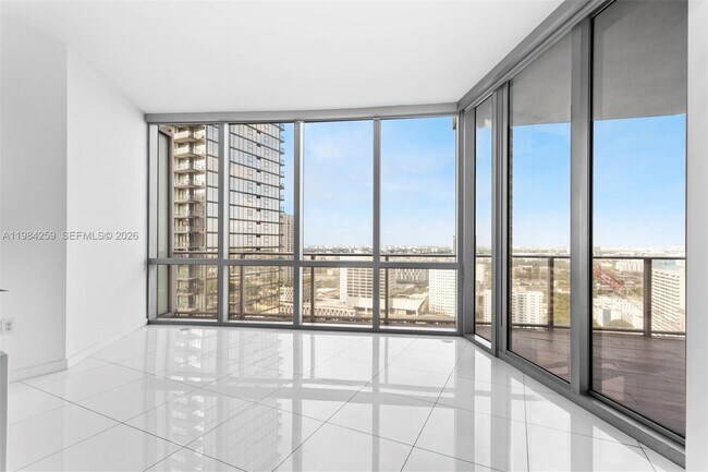 Building Photo - 851 NE 1st Ave