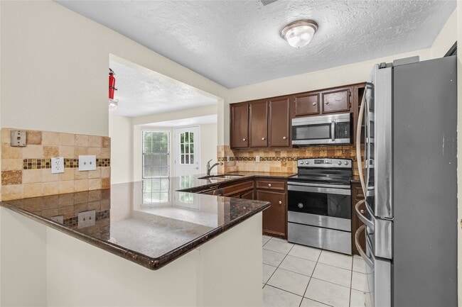 Building Photo - 10606 Beckfield Dr