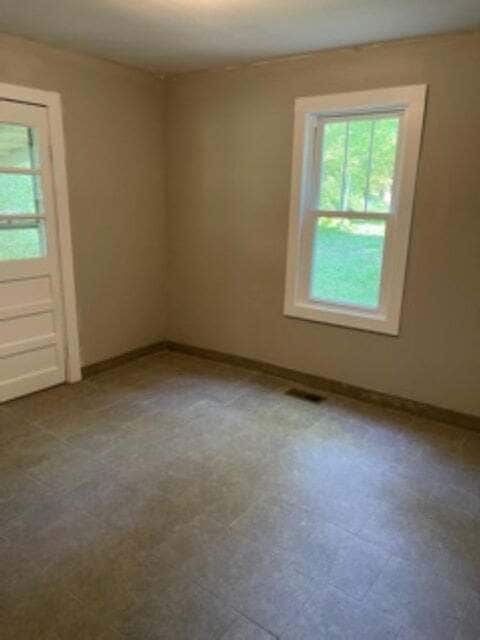 Building Photo - 1337 Ivory St