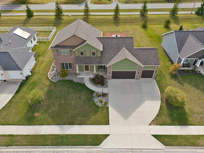 Building Photo - 625 Perolla Dr