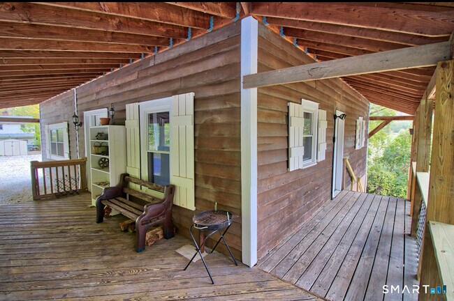 Building Photo - 15 Lower Rd