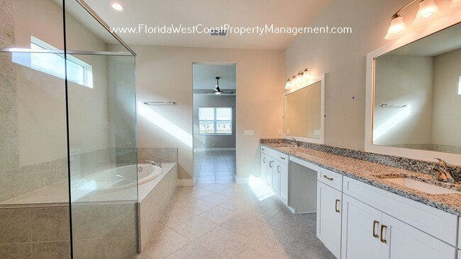 Building Photo - OUTSTANDING HOME IN THE ISLES AT LAKEWOOD ...