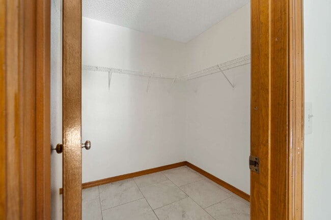 Building Photo - Spacious 3-bed/2-bath Home for Rent in Sil...