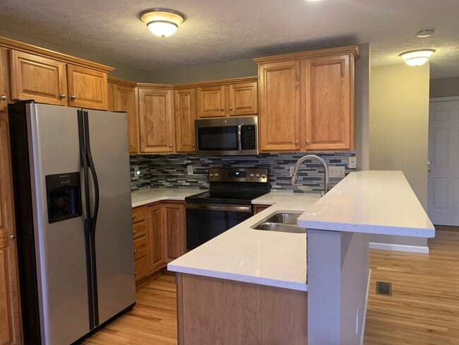 Building Photo - 1116 Doral Dr