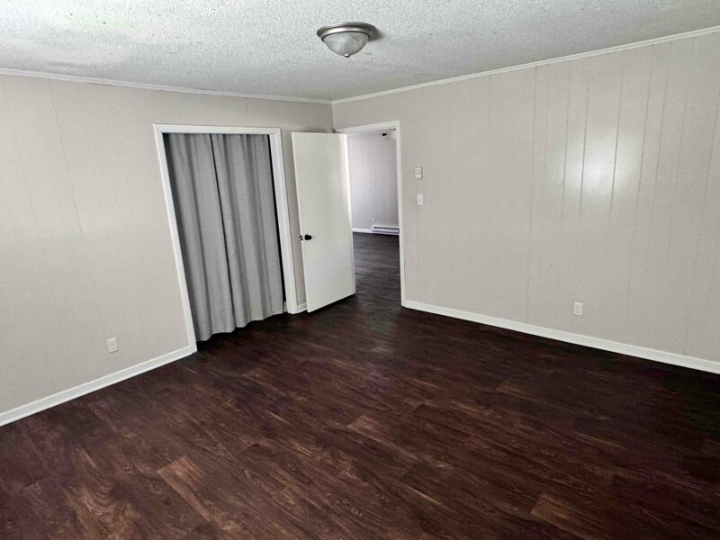 Building Photo - 3090 Brandon Rd