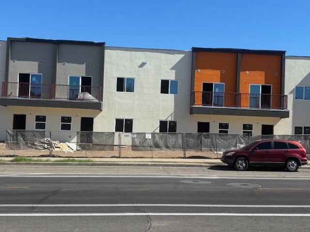 Building Photo - Echo Ridge