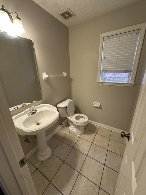 Building Photo - 2178 Berry Bush Ln