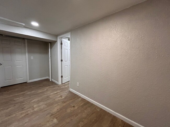 Building Photo - $0 DEPOSIT OPTION. 4 BEDROOM 3.5 BATH HOUS...