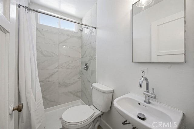 Building Photo - 210 Cypress Dr