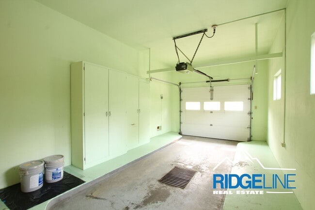 Building Photo - Beautiful Home near Benefis Hospital for Lease!