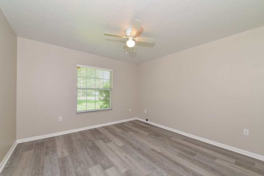 Building Photo - 811 133rd St E