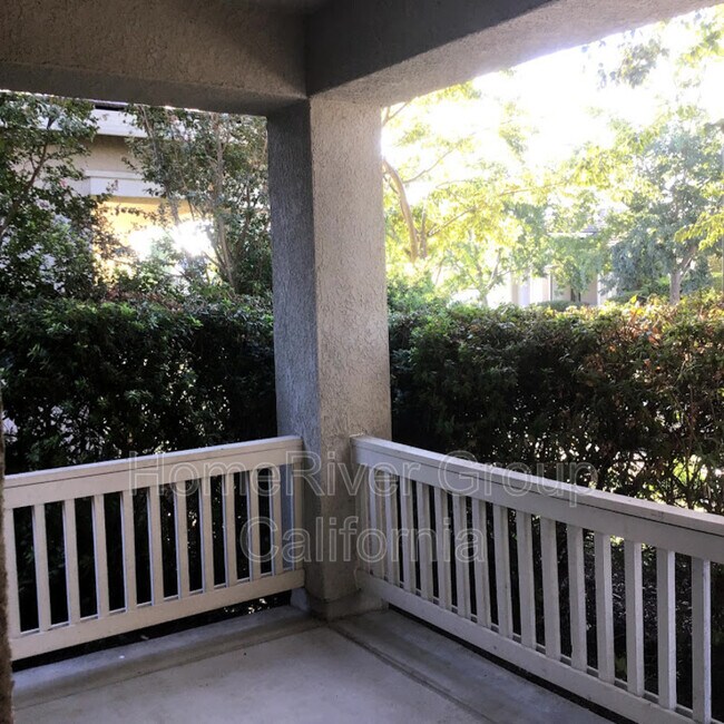 Building Photo - 1825 Acari Ave