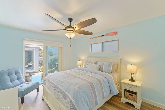 Building Photo - 3 br, 1.5 bath House - 3853 Ocean Spray
