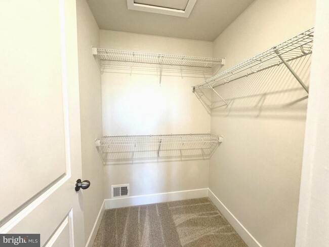 Building Photo - 1456 Clingmans Dome Dr