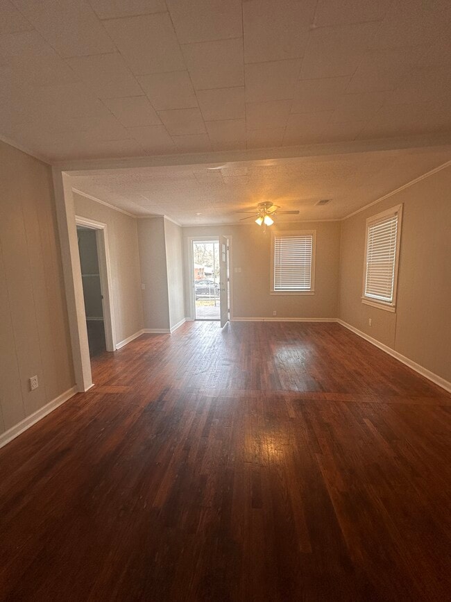 Building Photo - 45 Garden St