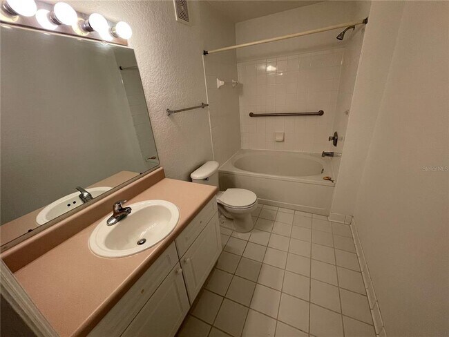 Building Photo - 5159 Wellington Park Cir