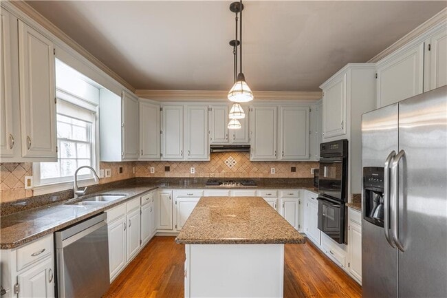 Building Photo - 6215 Bannerhorn Run