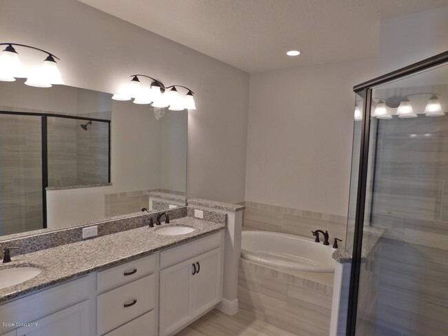 Building Photo - 7123 Vista Hermosa Dr