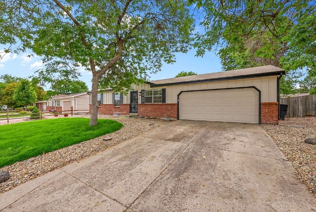 Building Photo - $2,195.00, 3-bed, 1-bath, located in Thorn...