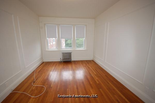 Building Photo - 1334 Commonwealth Ave