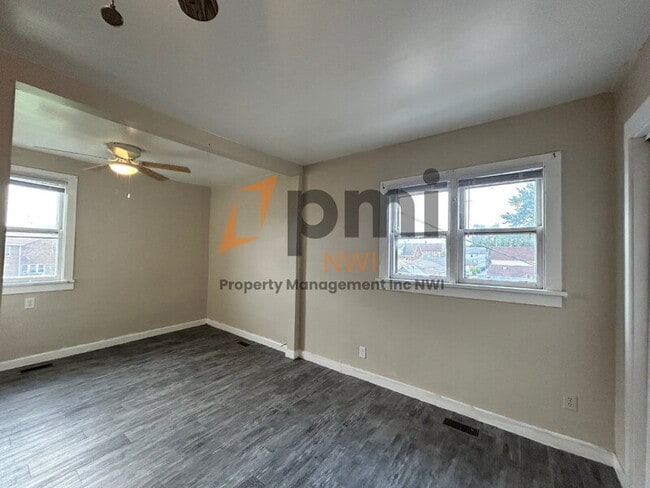Building Photo - 4901 Walsh Ave