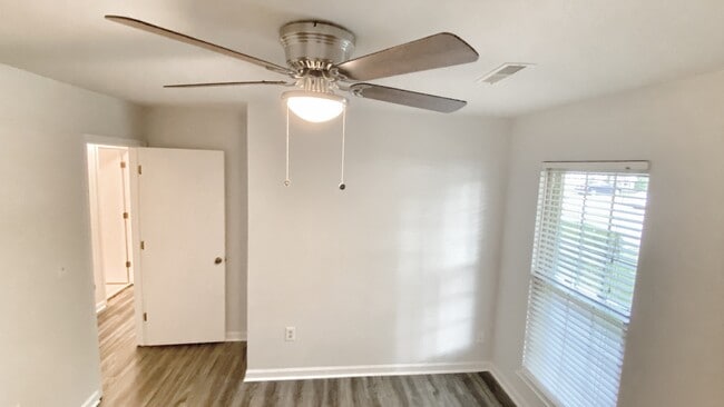 Third Bedroom - 102 Pullman Ave