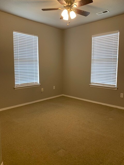 Building Photo - 3577 Hemlock Pl