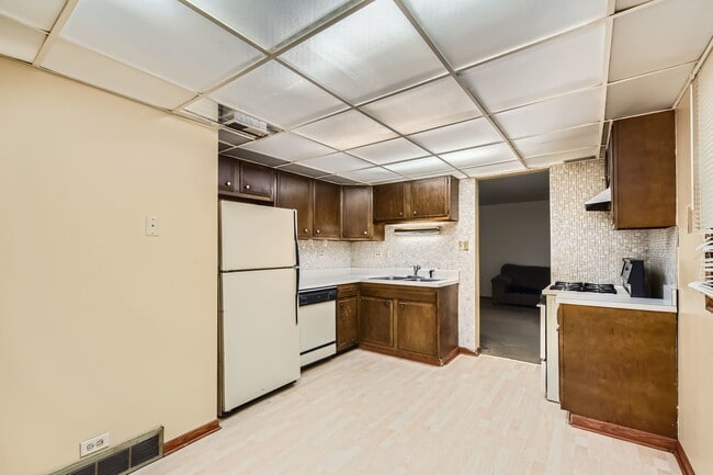 Building Photo - 12026 S Kildare Ave