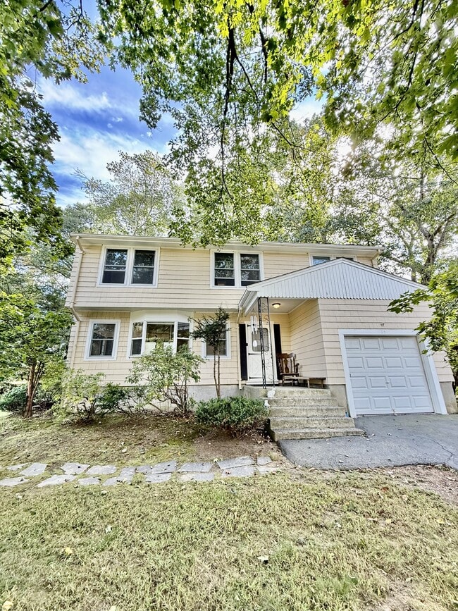 Building Photo - 23 Brooks Rd