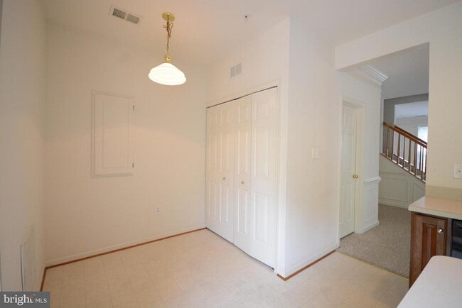 Building Photo - 6506 Wiltshire Dr