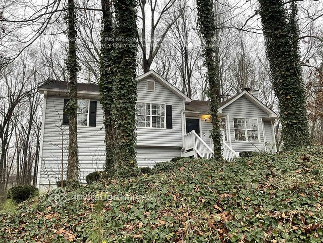 Building Photo - 240 Blake Dr