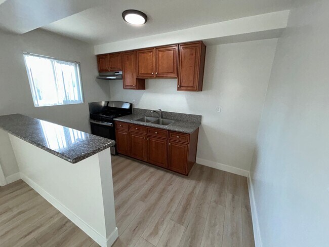 Building Photo - 650 W Gardena Blvd